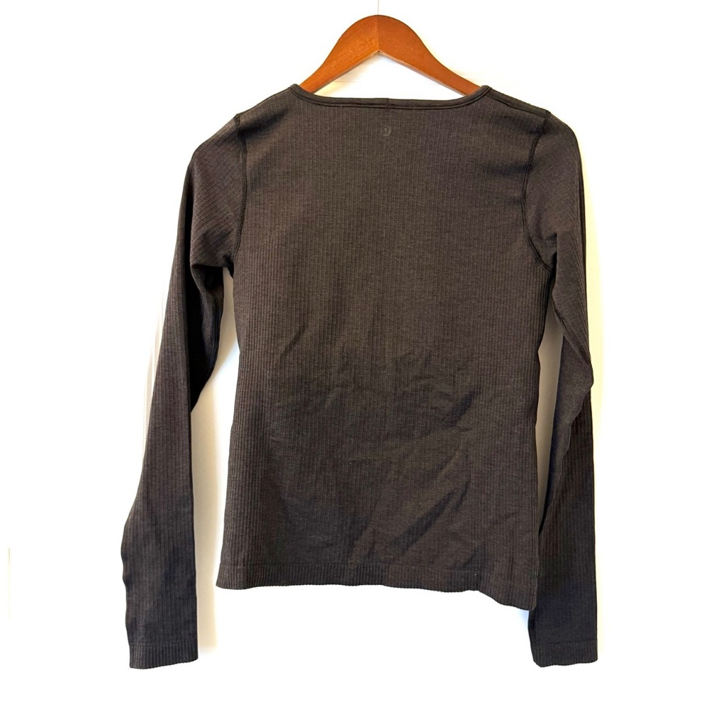 Lululemon Ebb to Street Waist-Length Long Sleeve Shirt Size 12